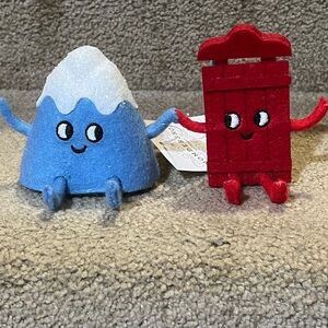 2025 WONDERSHOP Felt Duo SLED & MOUNTAIN Christmas Figurine Better Together NEW